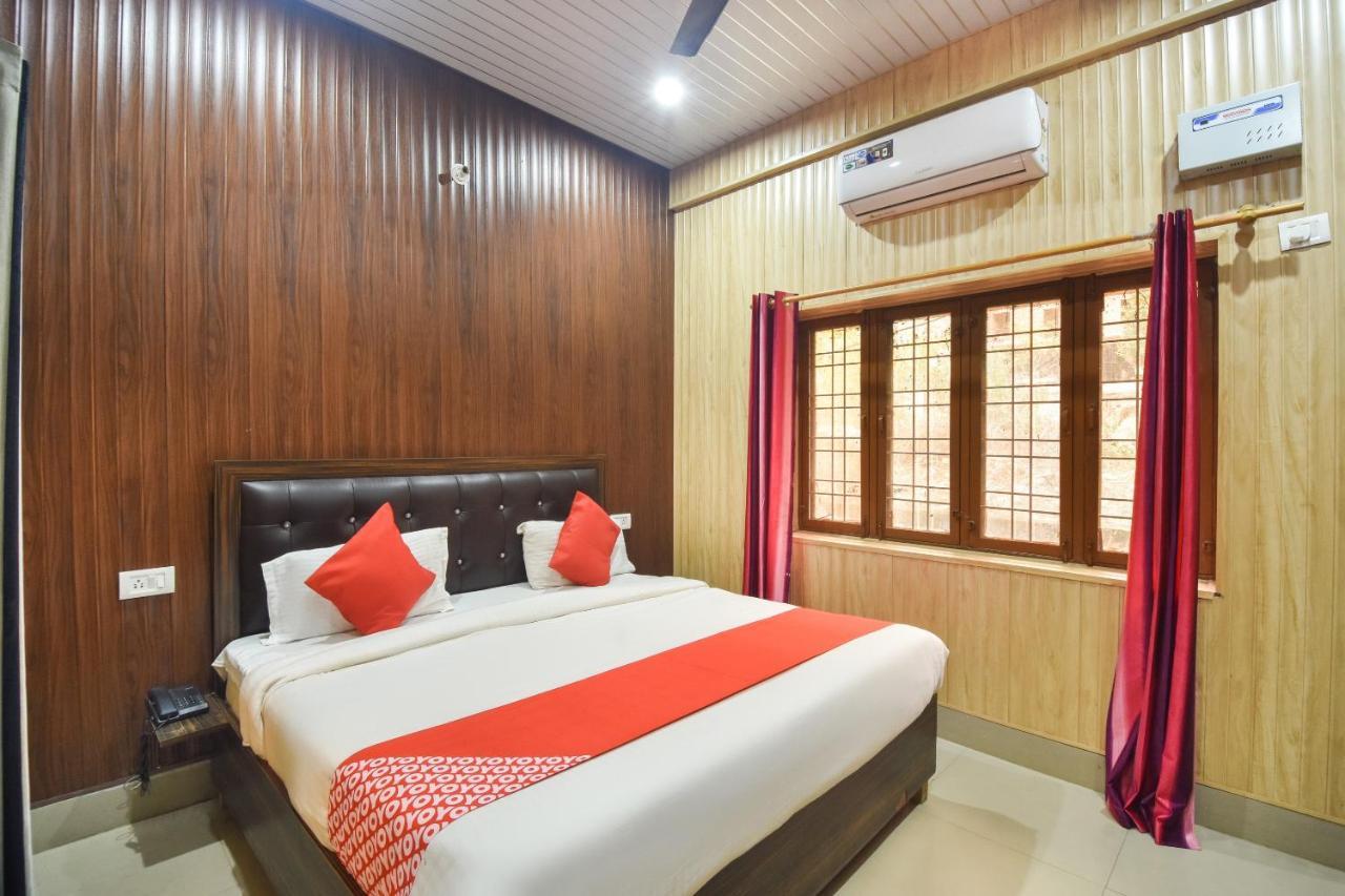 Oyo Flagship Yuvraj Inn Rajpur Ngoại thất bức ảnh