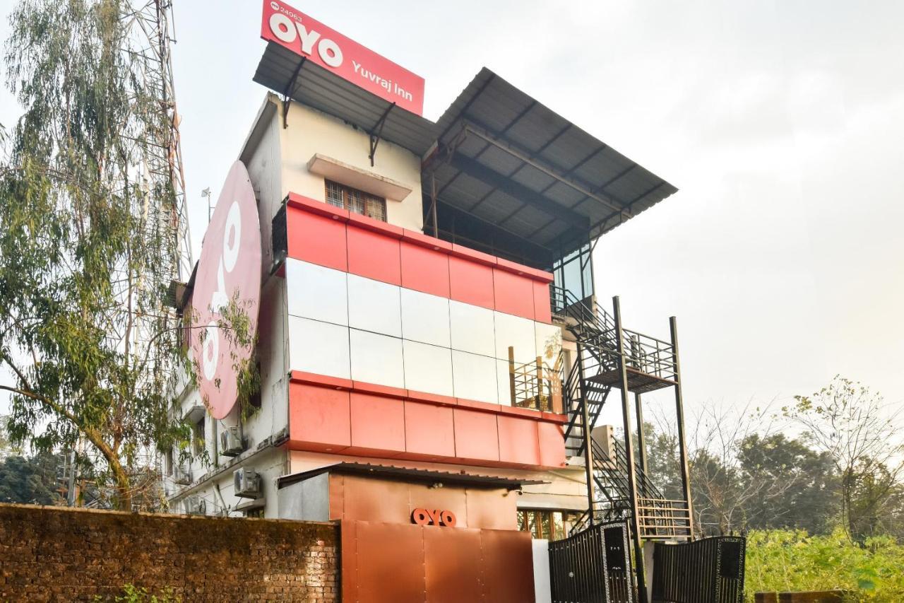 Oyo Flagship Yuvraj Inn Rajpur Ngoại thất bức ảnh